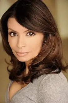 Vanessa Marquez como: Wanda