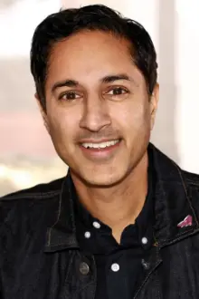 Maulik Pancholy como: Sanjay Patel (voice)