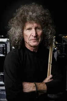 Tommy Aldridge como: Ele mesmo