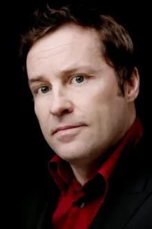 Ardal O'Hanlon como: Myles