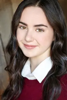 Sarah Gilman como: Delia Delfano