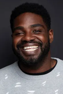 Ron Funches como: 