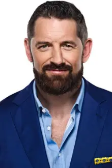 Stuart Bennett como: Wade Barrett