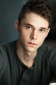 Jonathan Whitesell como: Luke Matthews