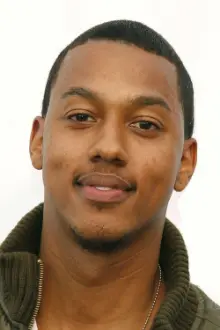 Wesley Jonathan como: Lee