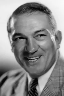 Victor McLaglen como: Frank Wilson