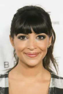 Hannah Simone como: 