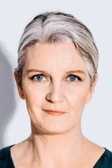 Halldóra Geirharðsdóttir como: Jóhanna