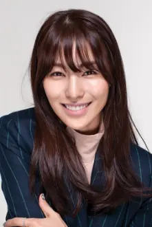 Kim Jung-hwa como: Oh Min-Joo
