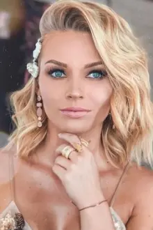 Irina Baeva como: Jimena Ortiz