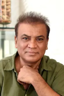 Vipin Sharma como: Director