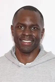 Gbenga Akinnagbe como: Alex Chandler