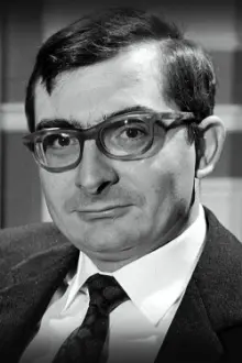 Claude Chabrol como: Marie's husband