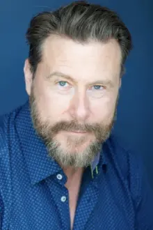 Dean McDermott como: 