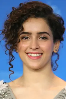 Sanya Malhotra como: Babita Kumari