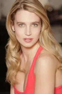 Kristen Kurnik como: Daphne