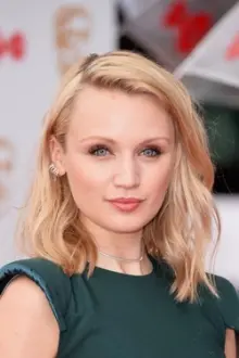 Emily Berrington como: Katie