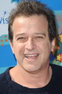 Allen Covert como: Fred