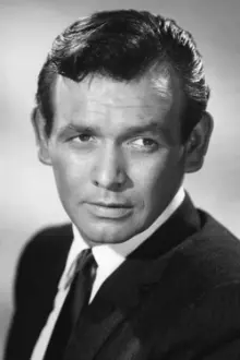 David Janssen como: Capt. Pete Douglass