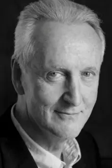 Hugh Fraser como: Tim ("40 Years")