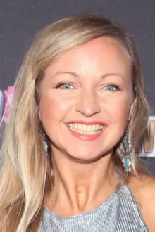 Ashleigh Ball como: Cara Carmel (voice)