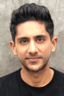 Adhir Kalyan como: Raja