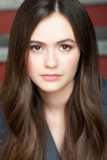 Olivia Sanabia como: Kelly Quinn