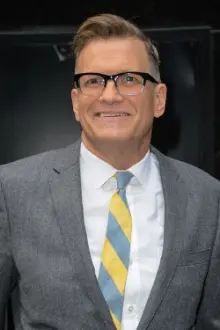 Drew Carey como: Self - Host