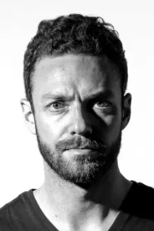 Ross Marquand como: Jean