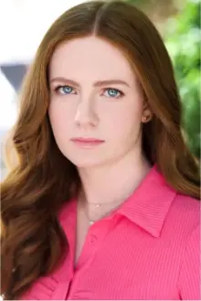 Clare Foley como: Nico