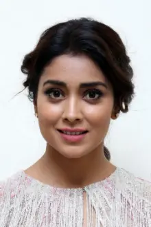 Shriya Saran como: Aswathy