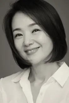 Bae Jong-ok como: Kim Ji-soo