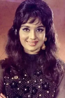 Asha Parekh como: Tulsi R. Chouhan