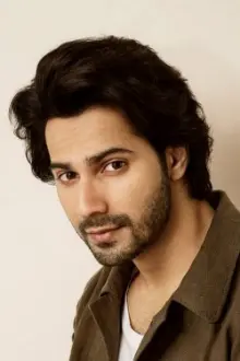 Varun Dhawan como: Sreenath Prasad aka 'Seenu'