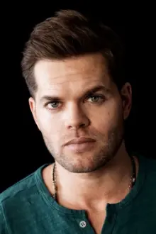 Wes Chatham como: Isaac