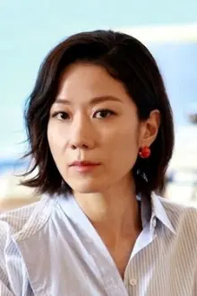 Jeon Hye-jin como: Park Jeong-min