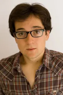 Josh Brener como: Ol' Chum (voice)