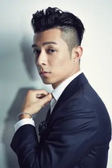 Pakho Chau como: Ren Zhihao