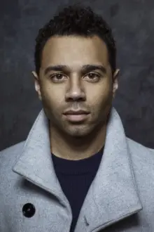 Corbin Bleu como: Eddie W. Robinson / Sgt. Dan Levin