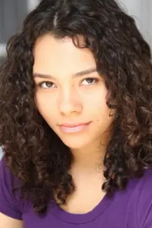 Cheyenne Haynes como: Merritt Sinclair