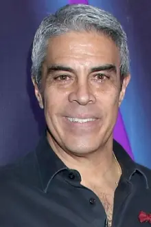 Luis Gatica como: Pedro Arango