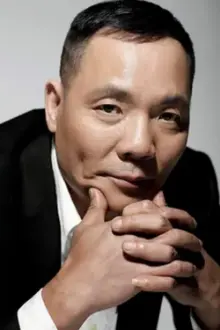 John Ching Tung como: Fei