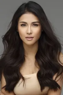 Sanya Lopez como: Gemma Rose