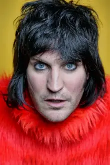 Noel Fielding como: Self - Panelist