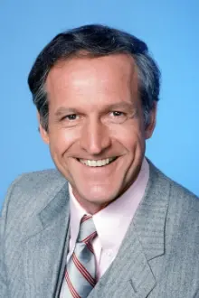 Daniel J. Travanti como: Stan Douglas