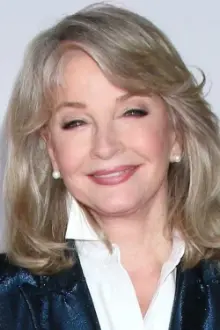 Deidre Hall como: Victoria