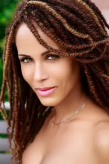 Nicole Ari Parker como: Stephanie