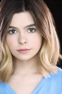 Addison Riecke como: Nora Thunderman