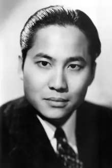 Keye Luke como: Lee Chan