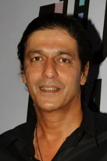 Chunky Pandey como: Sikandar Khan / Sheshaiya